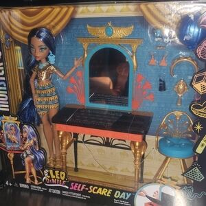 Monster High Doll With Vanity